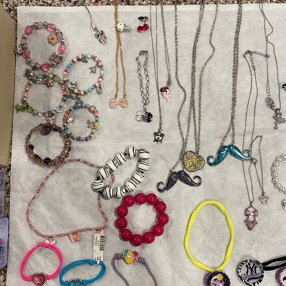 Large Bundle of Kids Accessories!!!!! - Picture 3 of 5